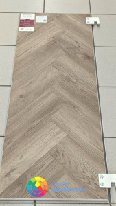 Фото Виниловая плитка Moduleo Layred Herringbone Sierra Oak 58847 