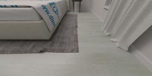 Виниловая плитка Art TILE HIT AT751 Дуб Джапанди в спальне