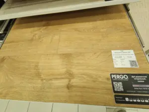 Виниловая плитка Pergo Modern Plank Optimum Click Дуб Деревенский Натуральный V3131-40096 